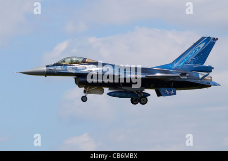 SABCA F-16 bin Fighting Falcon Variante der f-16, betrieben von der belgischen Luftwaffe im Landeanflug auf RAF Fairford, UK Stockfoto