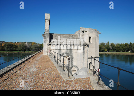 St.-Nikolaus-Kapelle in le Pont d ' Avignon (Brücke von Avignon). Avignon, Vaucluse, Provence-Alpes-Côte d ' Azur, Frankreich. Stockfoto