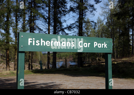 Fischers Parkplatz am Loch Achray im Achray Wald ist Teil des Queen Elizabeth Forest Park in die Trossachs Stockfoto