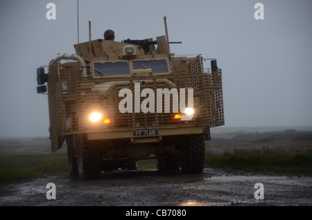 Mastiff ist eine schwer gepanzerte, 6 x 6-Rad-Antrieb Patrouillenfahrzeug der acht Personen, plus zwei Mannschaft trägt. Es ist derzeit auf Stockfoto