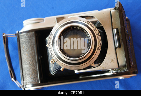 Ein Jahrgang klappbare Balgenkamera Voigtländer Bessa II Stockfoto