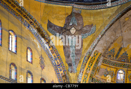 Türkei, Istanbul, Sultanahmet, Hagia Sophia Mural eine sechs geflügelte Seraph oder Engel unter der zentralen Kuppel. Stockfoto