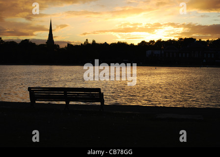 Blick auf Kensington Gardens, Hyde Park und die Skyline von London