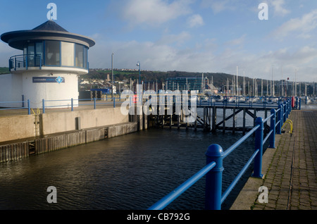 Sperren des Hafens von Whitehaven, Cumbria, England. Stockfoto