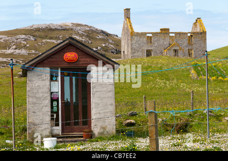 Kleine Postamt auf der Insel Vatersay in den äußeren Hebriden. Stockfoto