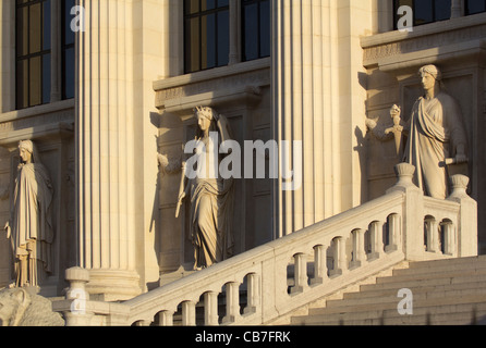 Skulptur im Palais de Justice, Paris, Frankreich Stockfoto