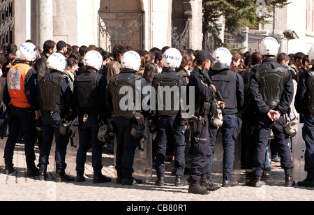 Türkische Polizei in die Teilnahme an einer Studentendemonstration in Istanbul Universität, Mercan, Istanbul, Türkei Stockfoto