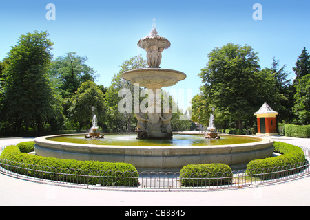 Madrid-Fuente De La Alcachofa Brunnen im Retiro Park Stockfoto