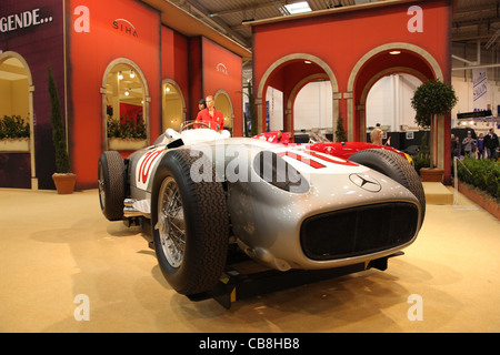 Historische Mercedes-Benz W 196 R von 1954 gezeigt auf der Essen Motor Show in Essen, Deutschland, am 29. November 2011 Stockfoto