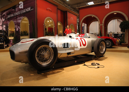 Historische Mercedes-Benz W 196 R von 1954 auf der Essen Motor Show in Essen, Deutschland, am 2. November gezeigt Stockfoto