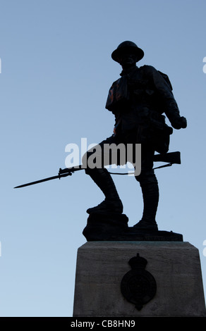 Statue der britischen Tommy, den Royal Fusiliers Memorial High Holborn, London Stockfoto