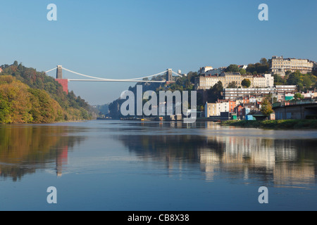 Der Fluss Avon und die Clifton Suspension Bridge während hoher Springflut. Bristol. England. VEREINIGTES KÖNIGREICH. Stockfoto