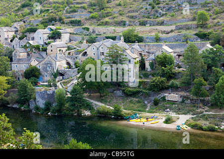 Dorf von Hauterives (auch bekannt als Haute-Rive) Gorges du Tarn Frankreich Stockfoto