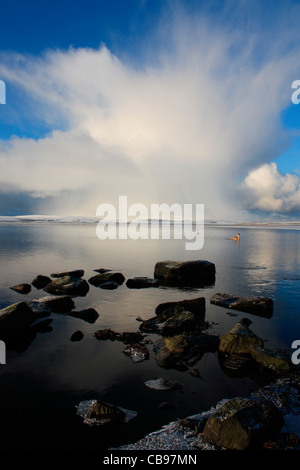 Cumulonimbus Wolke über Orkney Stockfoto