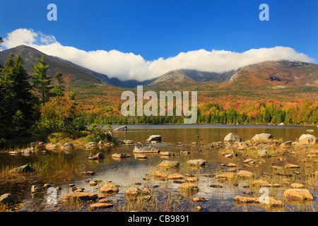 Sandy Stream Teich mit Mount Katahdin, Baxter State Park, Millinocket, Maine, USA Stockfoto