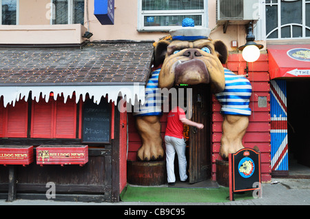 Bulldog Bar, Kiew, Ukraine Stockfoto