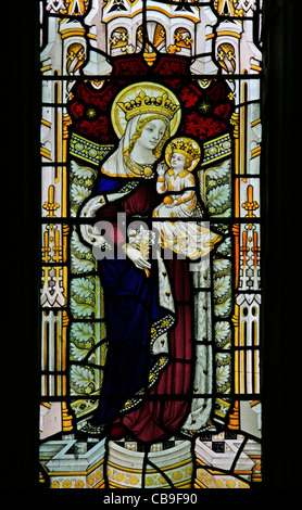 Buntglasfenster von John Charles Bewsey mit Darstellung der Madonna mit Kind, St. Mary the Virgin Chuch, Cannington, Somerset, England Stockfoto