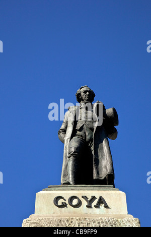 Statue von Goya in Frühlingssonne draußen Nordeingang der Museo Nacional del Prado, Madrid, Spanien, Europa, EU Stockfoto