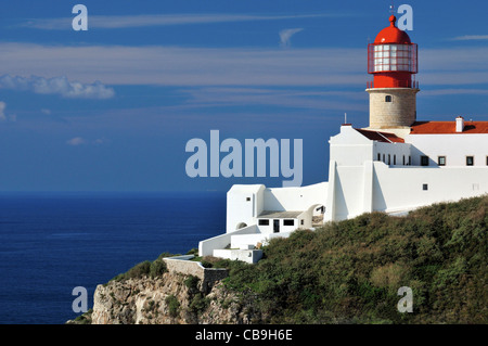 Portugal, Algarve: Leuchtturm Saint-Vincent am Cabo de Sao Vicente bei Sagres Stockfoto