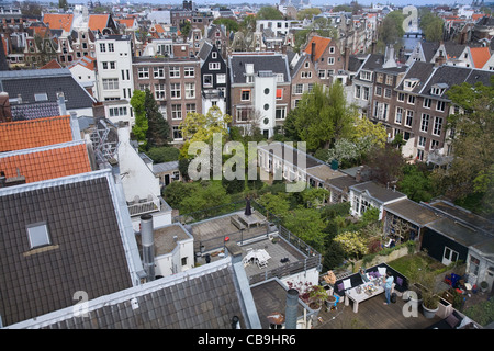Blick von den Dächern in der Keizersgracht Kanal, Amsterdam, Niederlande Stockfoto