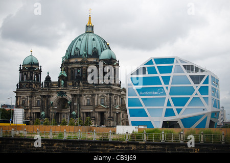 Humboldt-Box und Berliner Dom, Mitte, Berlin, Deutschland. Stockfoto