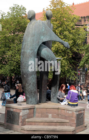 "Eine Feier nach Chester" Skulptur von Stephen Broadbent in Chester, Cheshire, UK. Stockfoto