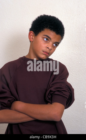 kleiner Junge in Drama-Klasse Stockfoto