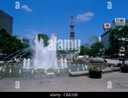 Fernsehturm Sapporo und Odori Park, Sapporo, Hokkaido, Japan Stockfoto