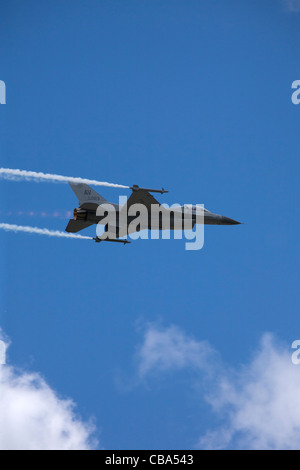 Lockheed Martin f-16 Fighting Hornet in Farnborough International Airshow, Juli 2010 Stockfoto