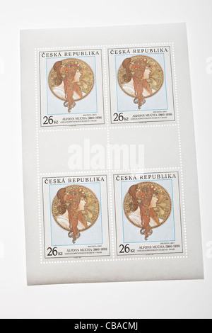 26 der Tschechischen Kronen Bezeichnung Briefmarken mit Brünette Motiv des Malers Alfons Mucha (1860-1939). (CTK Foto/Martin Sterba) Stockfoto