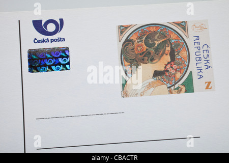 Tschechische Z (Overseas) Bezeichnung Briefmarke mit Motiv des Malers Alfons Mucha (1860-1939). (CTK Foto/Martin Sterba) Stockfoto