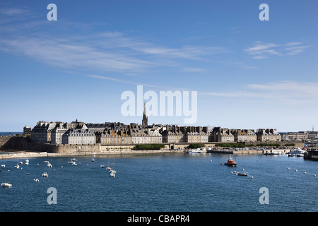 Saint Malo oder St Malo, Bretagne, Frankreich - aus dem Meer entnommen Stockfoto