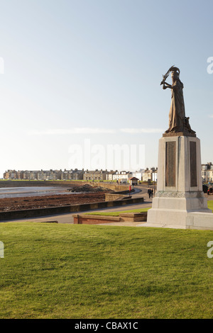 Kriegsdenkmal von Walter Henry Gilbert, Troon, Ayrshire, Schottland, Großbritannien Stockfoto