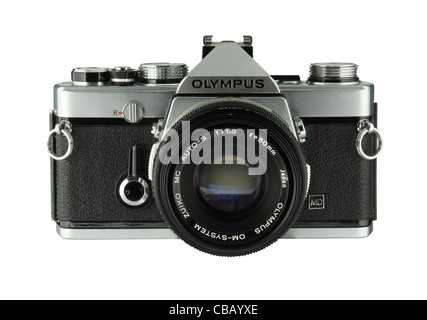 Klassische 35mm SLR Kamera Olympus OM1 auf weißen Hintergrund isoliert Stockfoto