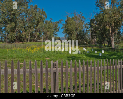 Ein Bürgerkrieg Friedhof mit den Gräbern der California Volunteers, Santa Barbara Company C, bekannt als die Barbareños. Stockfoto