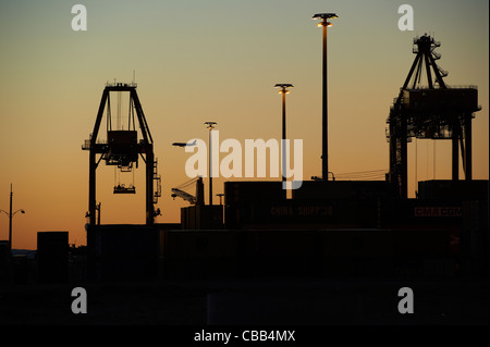 Silhouette Versand terminal Stockfoto