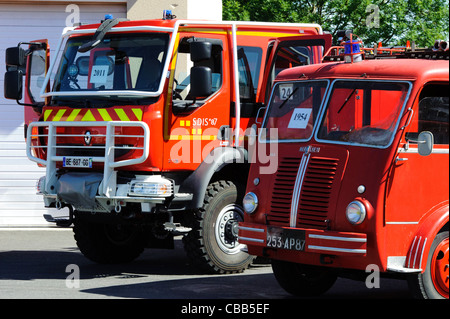 Stock Foto von Sapeur pompier Feuerwehrfahrzeugen. Stockfoto