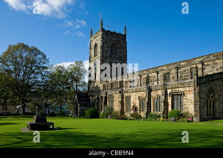 Holy Trinity Church im Herbst Skipton North Yorkshire England Großbritannien Vereinigtes Königreich GB Großbritannien Stockfoto