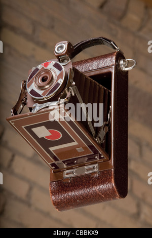 Geschenk-1A-Kodak-Kamera wurde speziell für die 1930 Weihnachtszeit gemacht.  Es wurde von Walter Dorwin Teague entworfen. Stockfoto