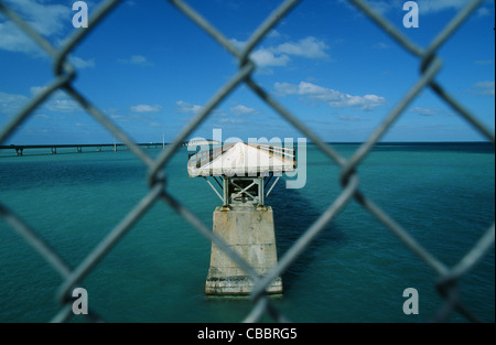 Teil der alten Seven Mile Bridge zerstört durch einen Hurrikan und jetzt ein Wahrzeichen von den Florida Keys, USA Stockfoto