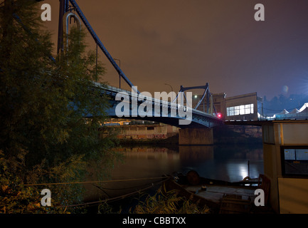 Ufer der Seine Seguin Island, frühen Morgen Brücke Insel Renault Stockfoto