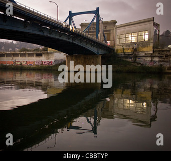 Ufer der Seine Seguin Island, Brücke Insel Renault Stockfoto