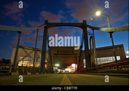 Brücke Renault der Insel Seguin, Banken von Seine., Sonnenuntergang-Boulogne-Billancourt. Insel wirft einen neuen Blick, die wichtigsten g Stockfoto