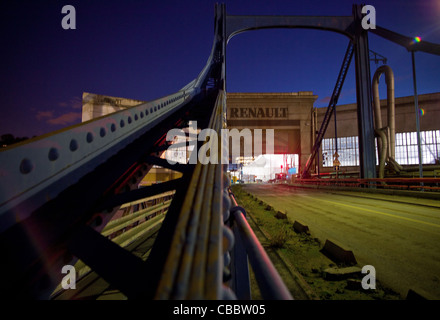 Brücke Renault der Insel Seguin, Banken von Seine., Sonnenuntergang-Boulogne-Billancourt. Insel wirft einen neuen Blick, die wichtigsten g Stockfoto