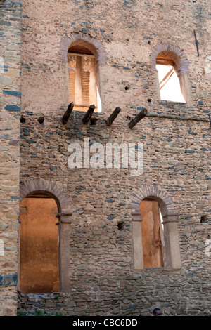 Blick auf die Innenwände der Palast Iyasu I in die königliche Gehege, Gonder, Nord-Äthiopien, Afrika. Stockfoto