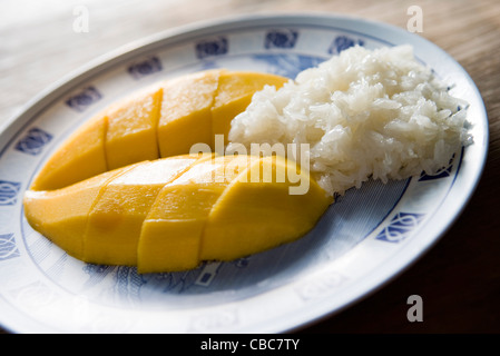 Mango mit Klebreis Stockfoto