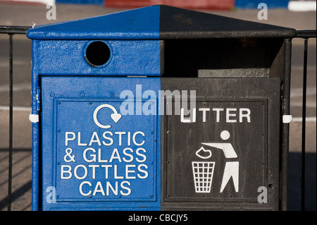 Recycling und Abfall-Behälter in Southend Stockfoto