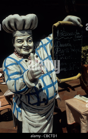 Marokko, Essen, Restaurant Speisekarte außerhalb einer von vielen in der Resort-Stadt Agadir. Stockfoto