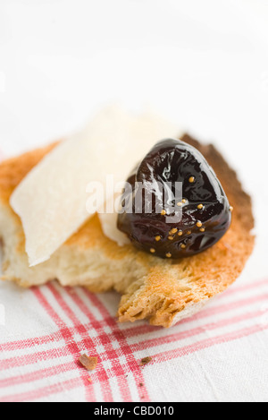 Gewürzte Feigen in Rotwein Stockfoto