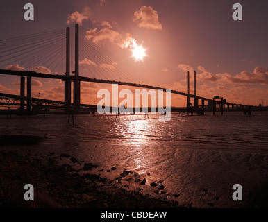 Die Queen Elizabeth Brücke bei Dartford - Thurrock. Stockfoto